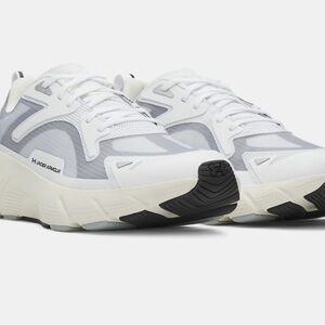 NWT Under Armour Aura RipStop White & Gray Athletic Shoes (Mens Size : 9.5)